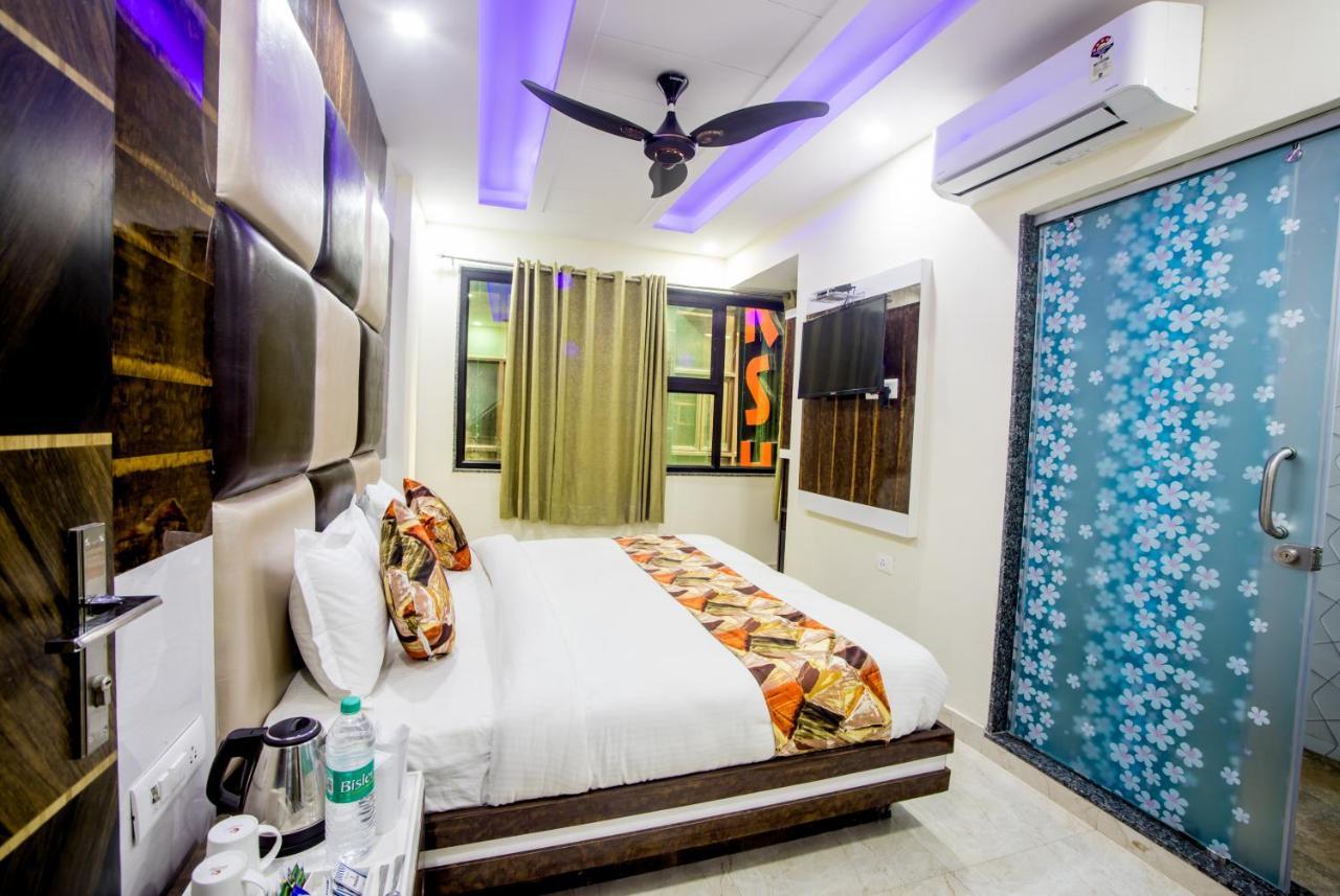 Hotel Harsha International Új-Delhi Kültér fotó