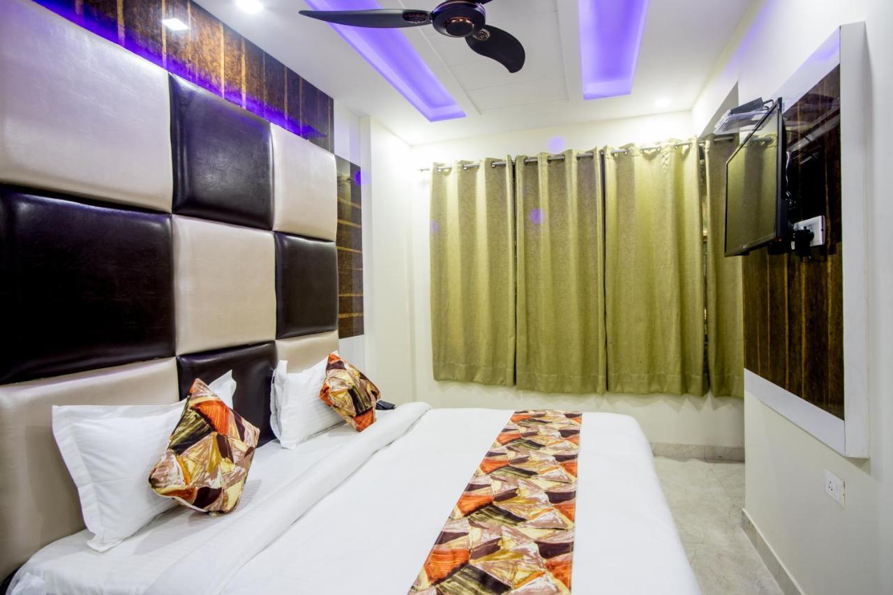 Hotel Harsha International Új-Delhi Kültér fotó