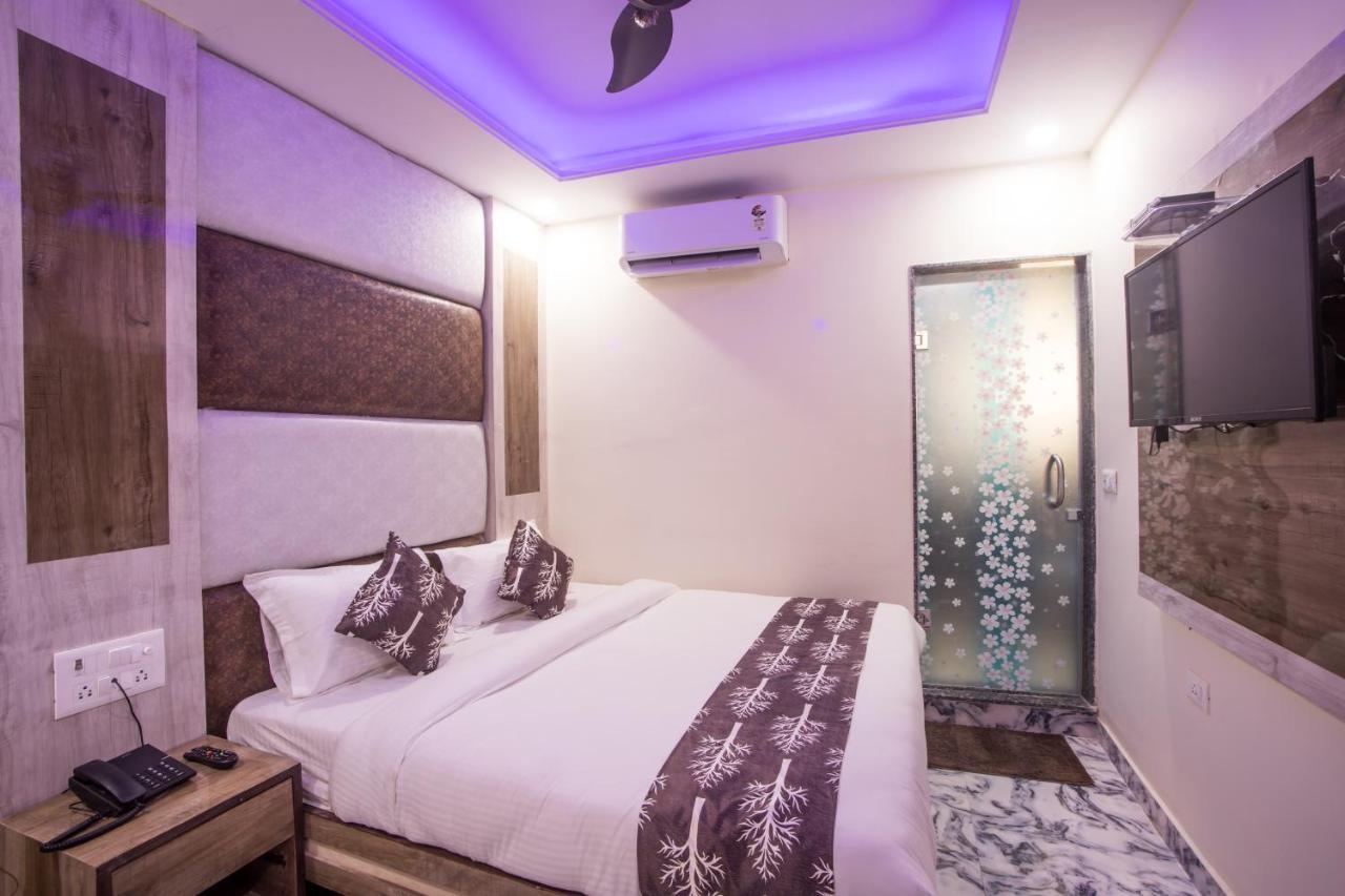 Hotel Harsha International Új-Delhi Kültér fotó