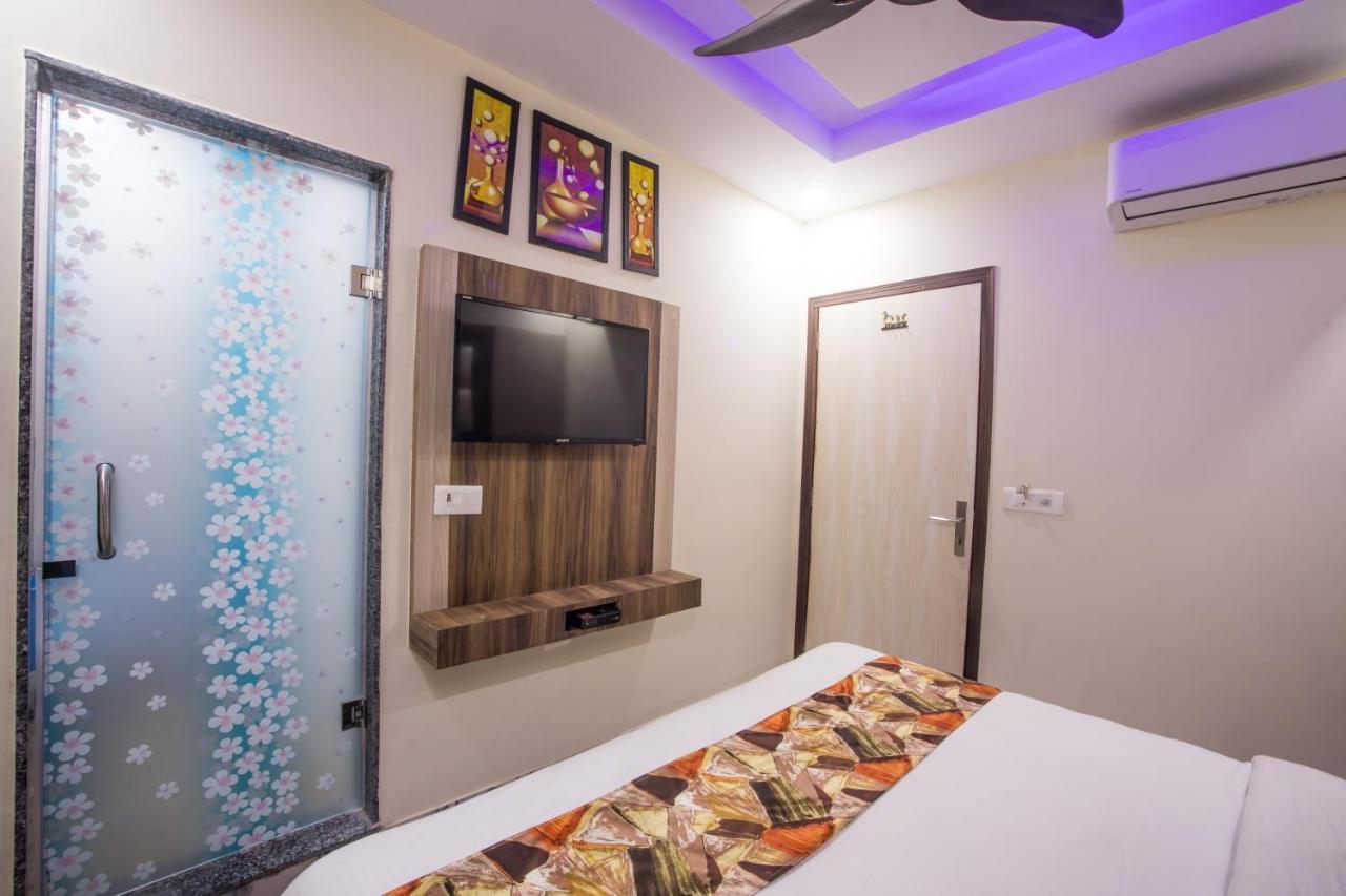Hotel Harsha International Új-Delhi Kültér fotó