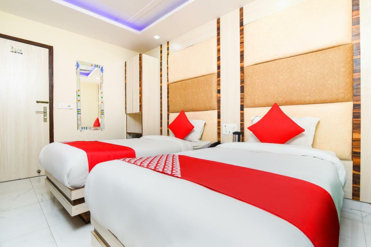 Hotel Harsha International Új-Delhi Kültér fotó