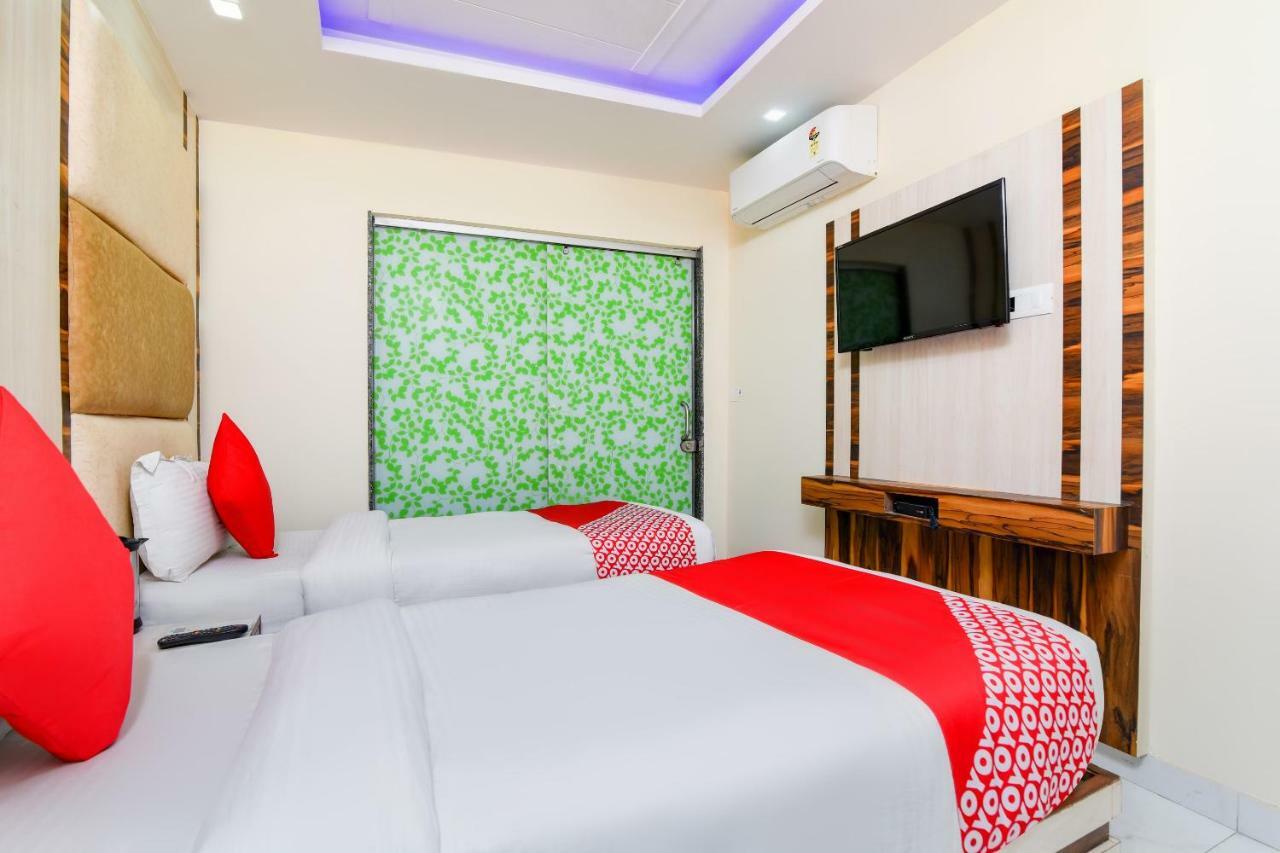 Hotel Harsha International Új-Delhi Kültér fotó