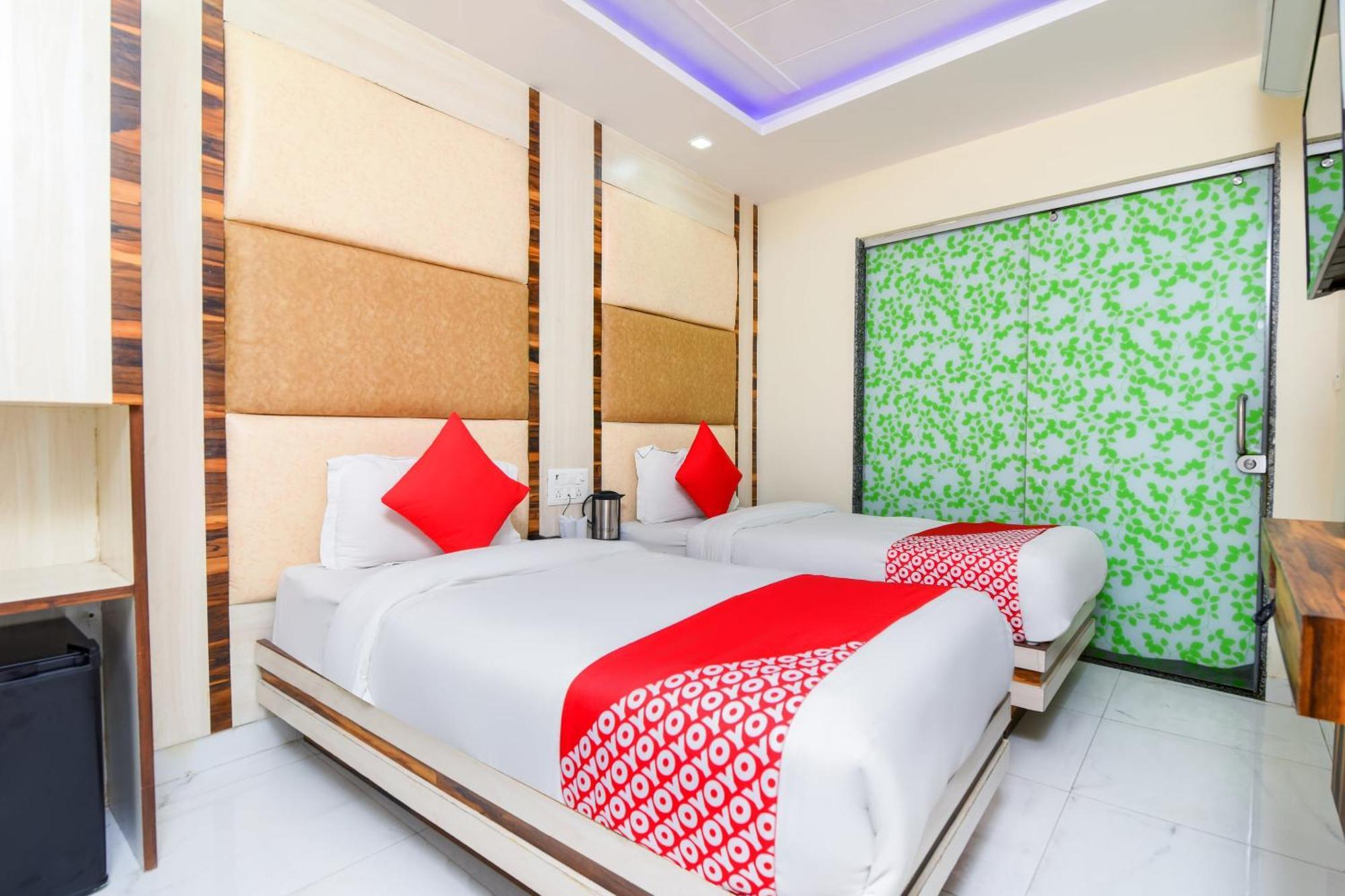 Hotel Harsha International Új-Delhi Kültér fotó